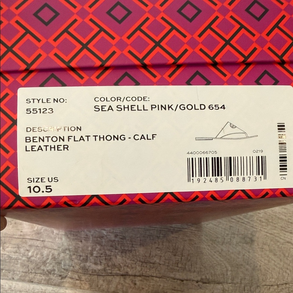 Tory Burch-Benton Flat Thong-Sea Shell Pink/Gold-Size 10.5 -Great condition - Picture 9 of 10